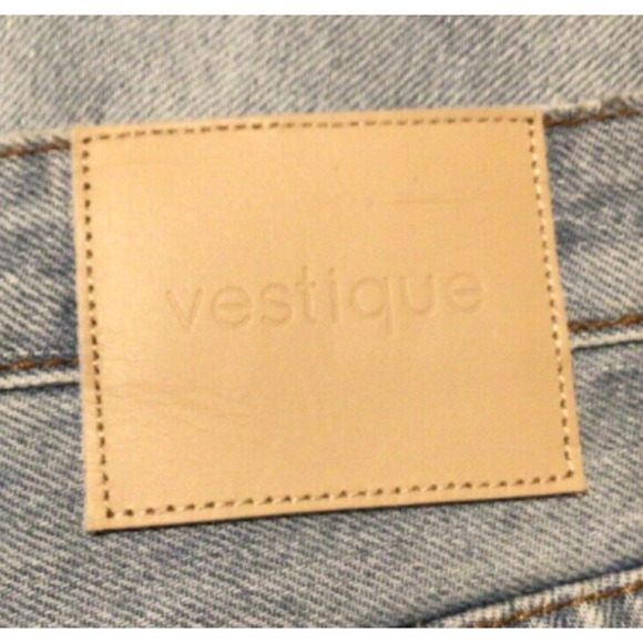 Vestique Women's Light Blue Distressed Denim Jeans Size 28 NWT Casual Style - Picture 3 of 4